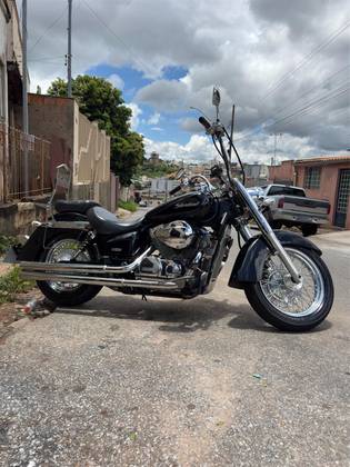 HONDA SHADOW 750 